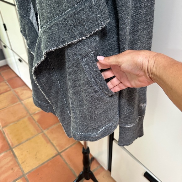 Abercrombie & Fitch Charcoal Open Front Cardigan - Picture 5 of 11